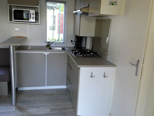 Imagen general del Hotel Camping de la Bonde. Foto 7