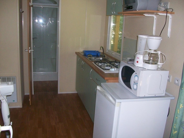 Imagen de la habitación del Hotel Camping de la Chapelette. Foto 8