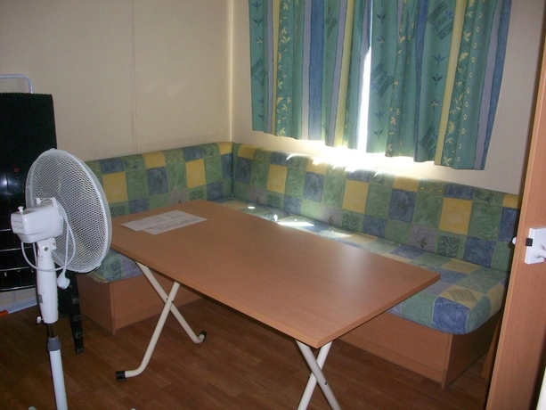 Imagen de la habitación del Hotel Camping de la Chapelette. Foto 9