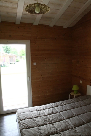 Imagen de la habitación del Hotel Camping des Gorges de L\'allier. Foto 15
