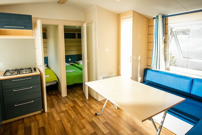 Imagen de la habitación del Hotel Camping des Rives des Corbieres. Foto 13