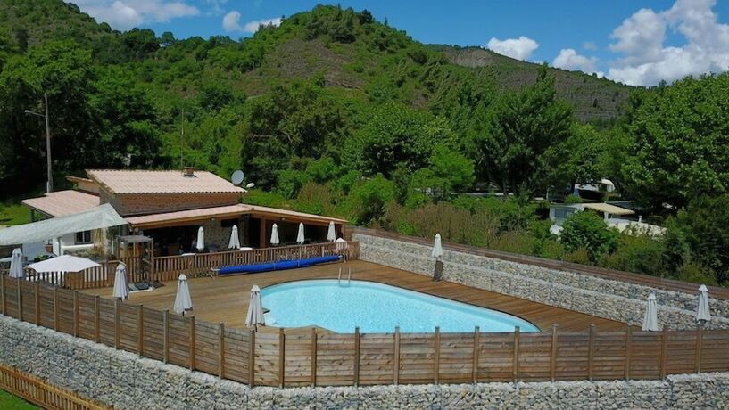 Imagen general del Hotel Camping du Bourg. Foto 5