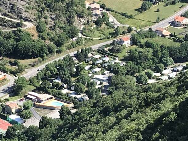 Imagen general del Hotel Camping du Bourg. Foto 15