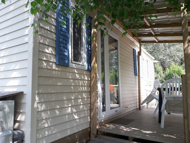 Imagen de los exteriores del Hotel Camping la Marmotte. Foto 19