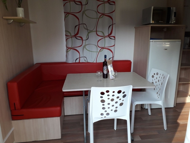 Imagen de la habitación del Hotel Camping la Marmotte. Foto 13