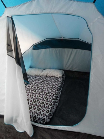 Imagen de la habitación del Hotel Camping la Naranja. Foto 8