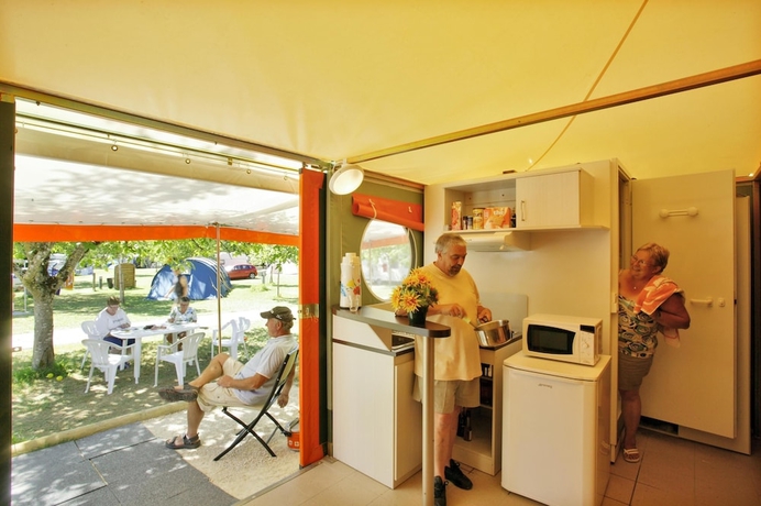 Imagen de la habitación del Hotel Camping la Plage. Foto 9