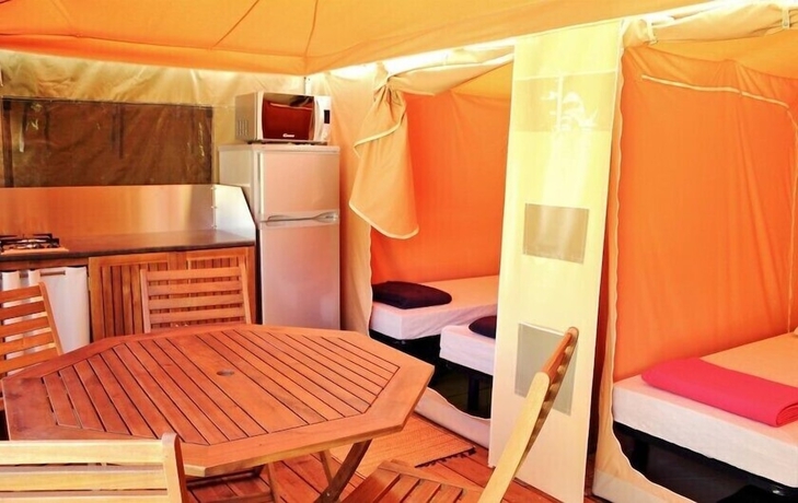 Imagen de la habitación del Hotel Camping la Plage. Foto 12