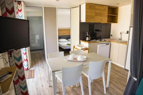Imagen general del Hotel Camping la Sousta****. Foto 3