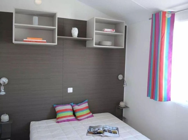 Imagen de la habitación del Hotel Camping le Dolmen. Foto 3