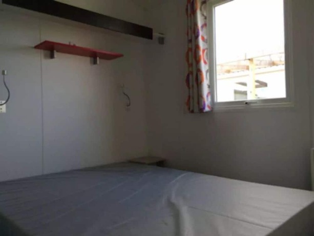 Imagen de la habitación del Hotel Camping le Dolmen. Foto 8