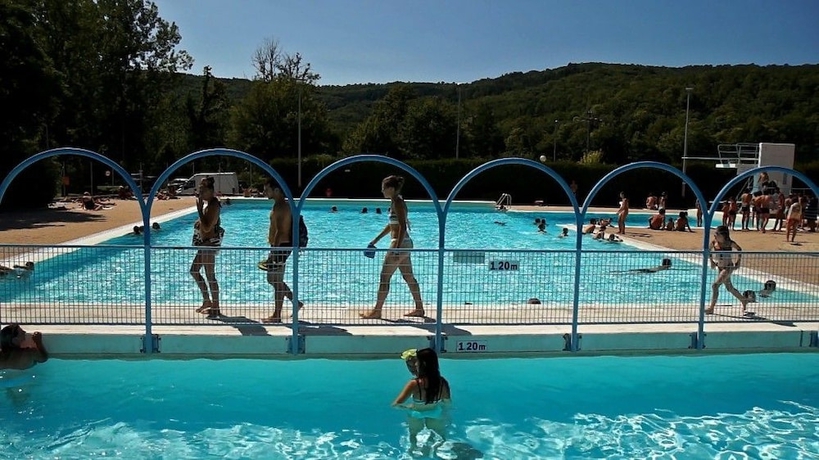 Imagen de la piscina del Hotel Camping le Paisserou - Bungalow. Foto 15