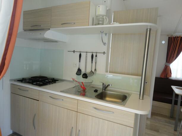 Imagen general del Hotel Camping les Acacias. Foto 9