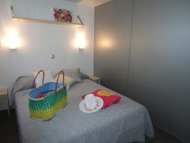 Imagen general del Hotel Camping les Acacias. Foto 11