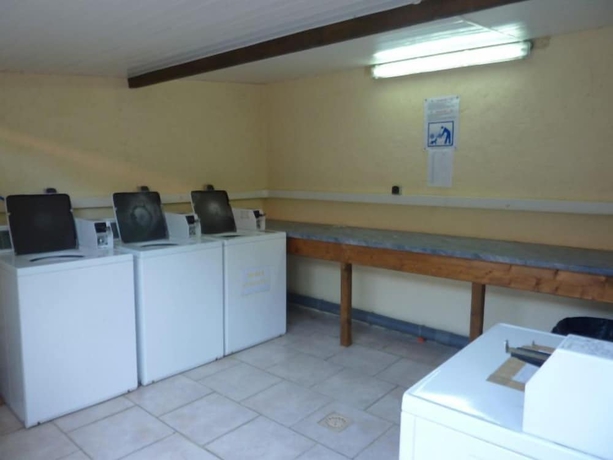 Imagen de los interiores del Hotel Camping les Bo-Bains. Foto 15