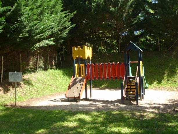 Imagen de los exteriores del Hotel Camping les Bo-Bains. Foto 12