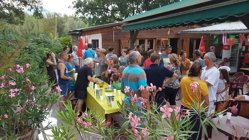 Imagen general del Hotel Camping les Bonnets. Foto 6