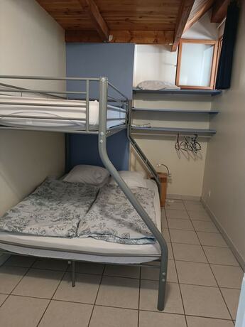 Imagen de la habitación del Hotel Camping les Lavandes. Foto 14