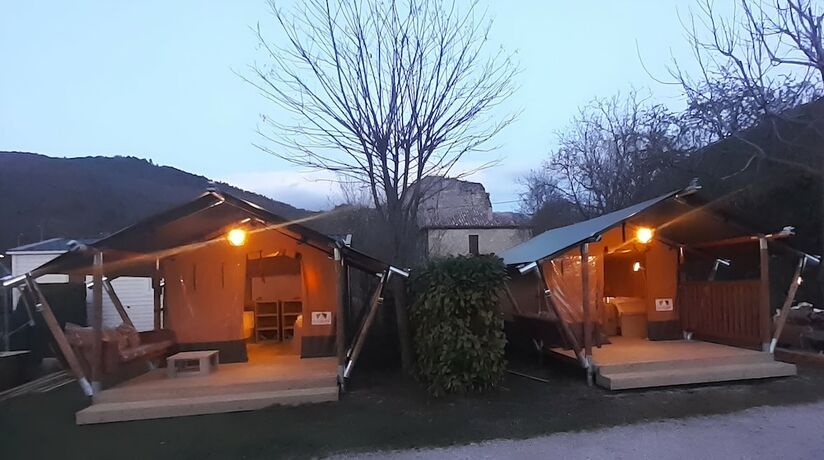 Imagen de la habitación del Hotel Camping les Lavandes. Foto 20