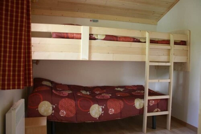 Imagen de la habitación del Hotel Camping les &eacute;toiles. Foto 6