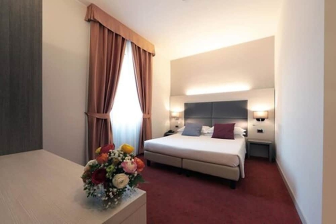 Imagen de la habitación del Hotel Campion. Foto 7