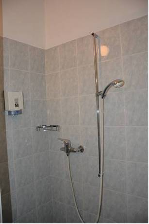 Imagen de la habitación del Hotel Campione. Foto 8