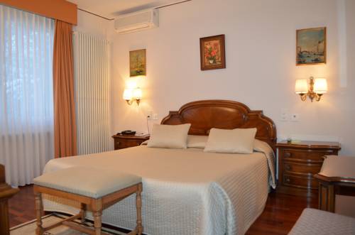 Imagen de la habitación del Hotel Campione. Foto 9