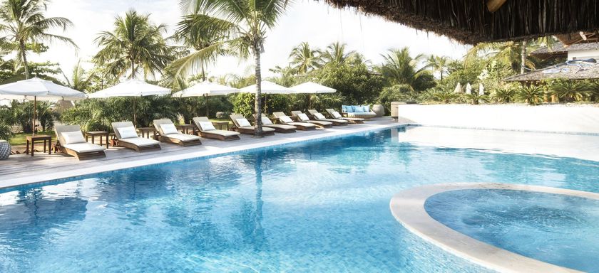 Imagen de la piscina del Hotel Campo Bahia Villas Spa. Foto 11