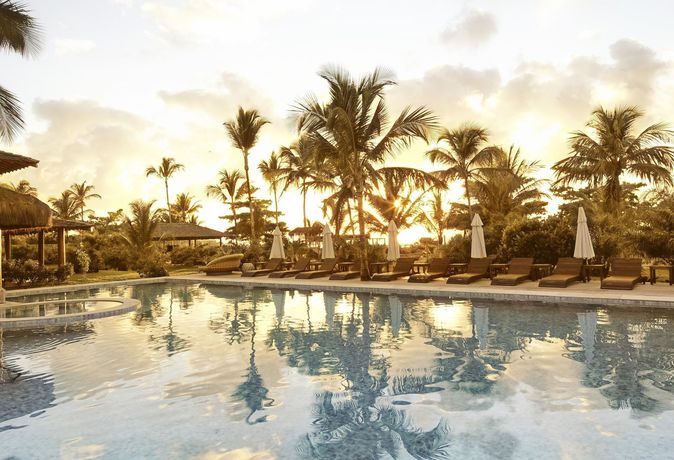 Imagen de la piscina del Hotel Campo Bahia Villas Spa. Foto 13