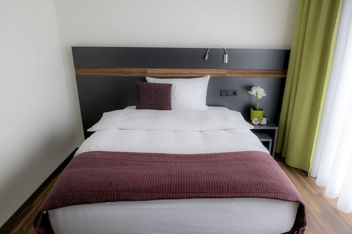 Imagen de la habitación del Hotel Campo. Foto 16