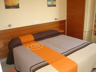 Imagen de la habitación del Hotel Campo Olivar. Foto 4