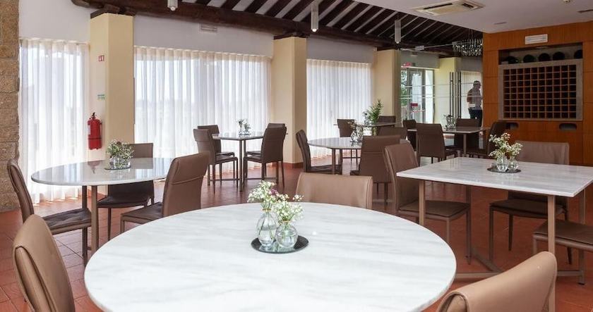 Imagen del bar/restaurante del Hotel Campo do Rosmaninho. Foto 2