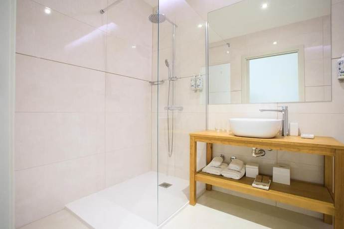 Imagen de la habitación del Hotel Campo do Rosmaninho. Foto 10