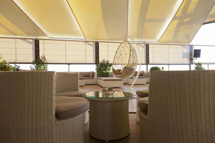 Imagen de los interiores del Hotel Campos De Baeza. Foto 9