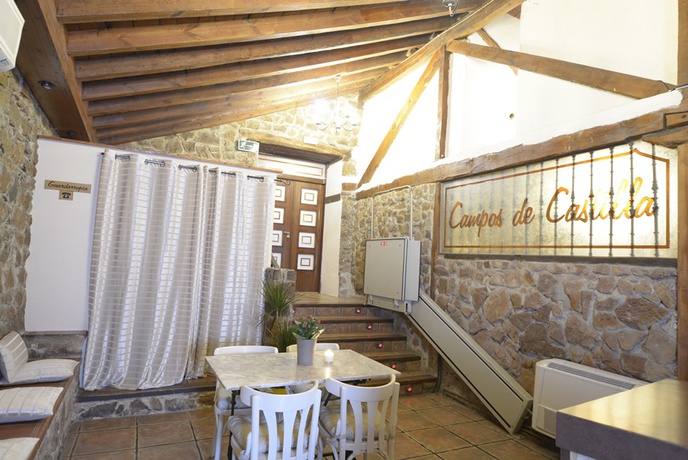 Imagen del bar/restaurante del Hotel Campos De Castilla. Foto 4