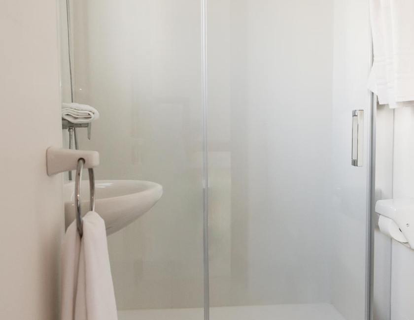 Imagen de la habitación del Hotel Camposol. Foto 14