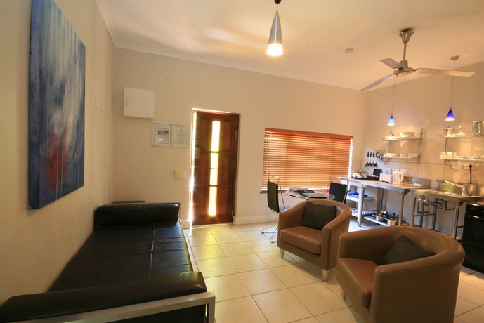 Imagen de los interiores del Hotel Camps Bay Village. Foto 13