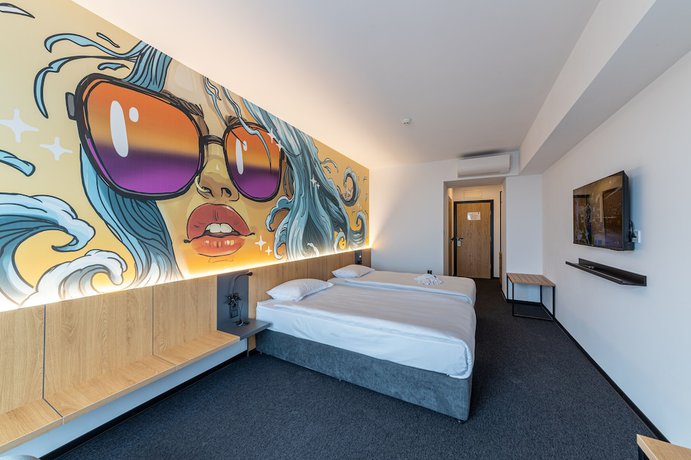 Imagen de la habitación del Hotel Campus 90. Foto 7