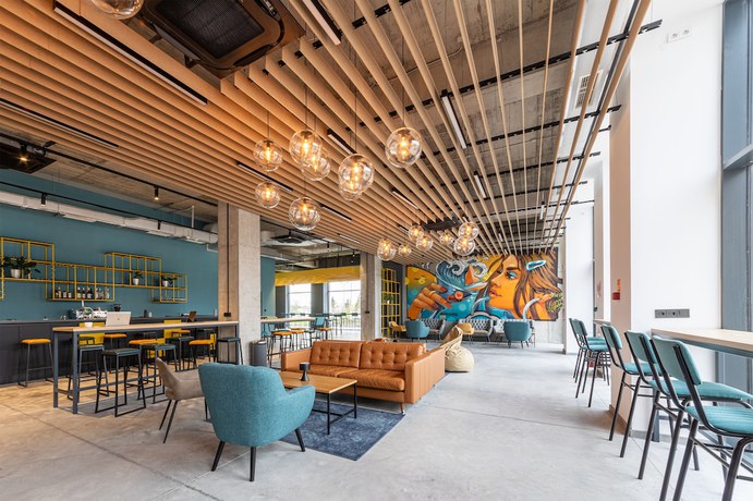 Imagen de los interiores del Hotel Campus 90. Foto 17