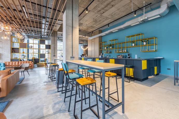 Imagen de los interiores del Hotel Campus 90. Foto 19