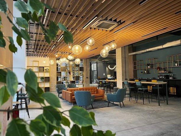 Imagen de los interiores del Hotel Campus 90. Foto 20