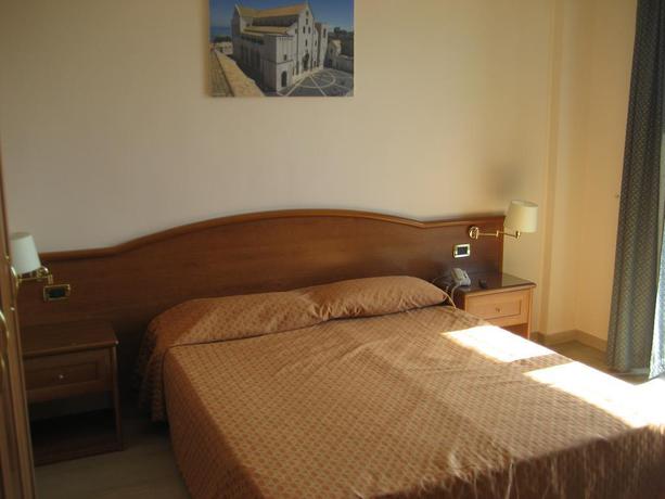 Imagen de la habitación del Hotel Campus, Bari. Foto 6