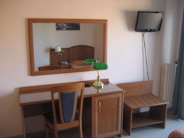 Imagen de la habitación del Hotel Campus, Bari. Foto 7