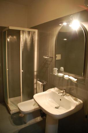 Imagen de la habitación del Hotel Campus, Bari. Foto 8