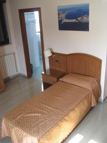 Imagen de la habitación del Hotel Campus, Bari. Foto 9