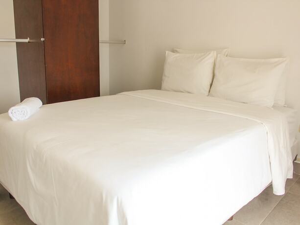 Imagen de la habitación del Hotel Campus Merida ApartHotel. Foto 18