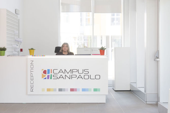 Imagen de los interiores del Hotel Campus Sanpaolo. Foto 12