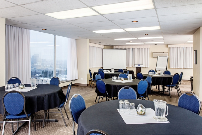 Imagen de los interiores del Hotel Campus Tower Suite. Foto 10