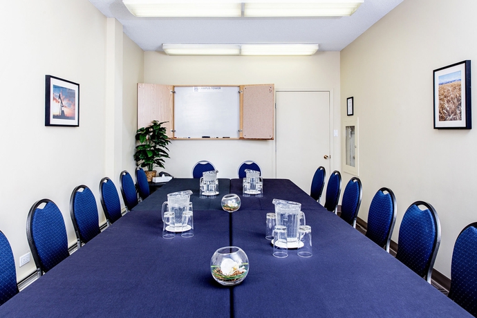 Imagen de los interiores del Hotel Campus Tower Suite. Foto 14