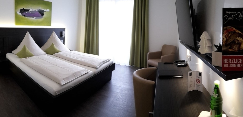 Imagen de la habitación del Hotel Campushotel. Foto 11